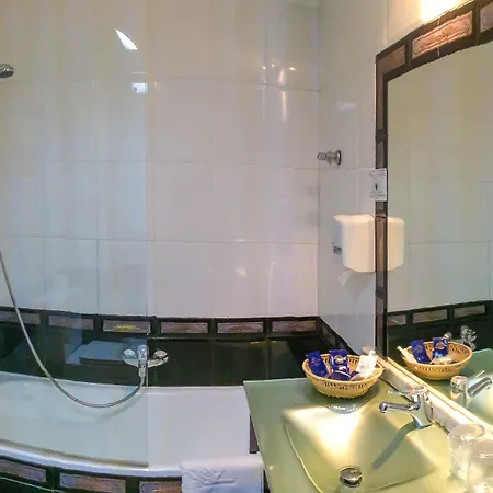 Hotel Reino De Granada