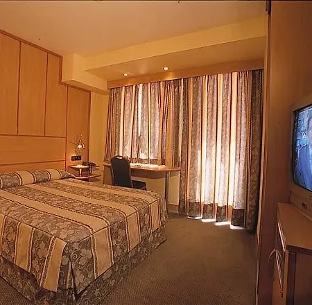 Hotel Reino De Granada