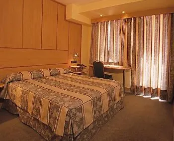 Reino De 3* גרנדה