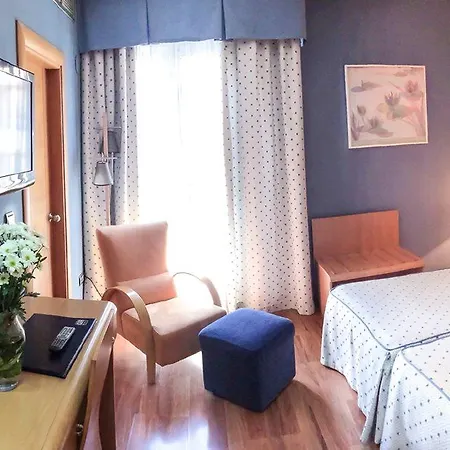 格拉纳达赖诺酒店 3*