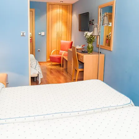 Reino De Hotel 3*